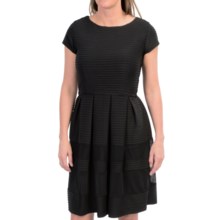 63%OFF ドレスを着用して作業します テイラードレス質感ニットワンピース - 半袖（女性用） Taylor Dress Textured Knit Dress - Short Sleeve (For Women)画像
